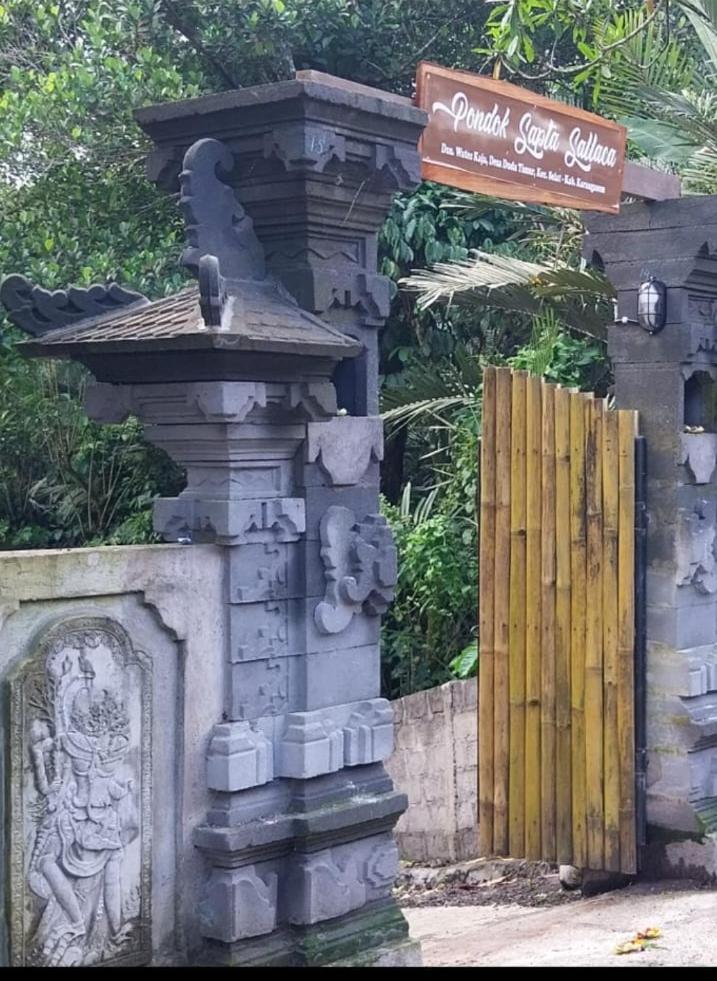 Pondok Sapta Sallaca Selat Екстериор снимка