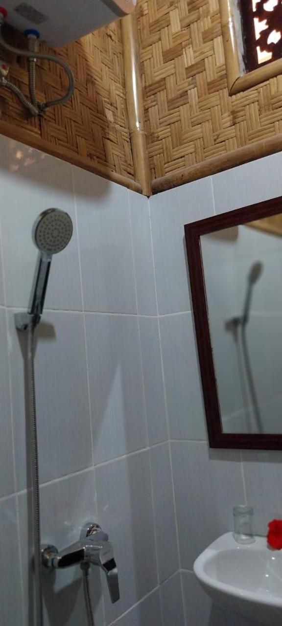 Pondok Sapta Sallaca Selat Екстериор снимка