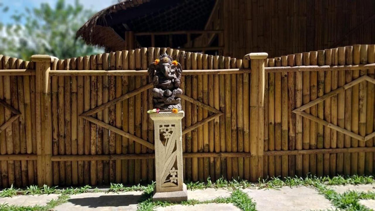 Pondok Sapta Sallaca Selat Екстериор снимка